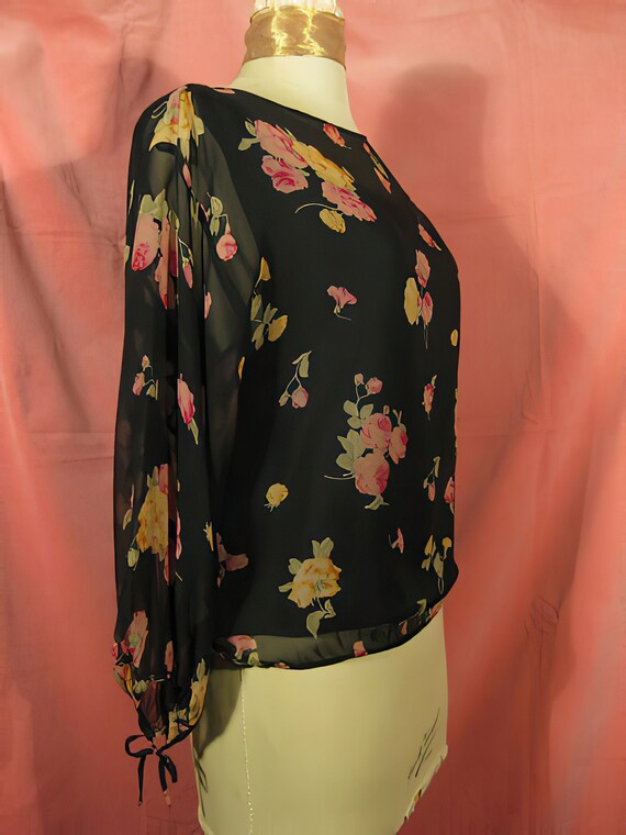 70s Silk Chiffon Blouse with Roses Print - image 3