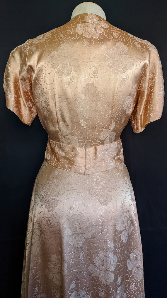 40s Satin Dressing Gown / Hostess Dress Kamore - image 7