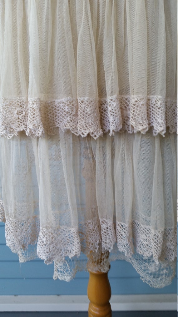 Vintage 1920's Mixed Lace Wedding Dress - image 3