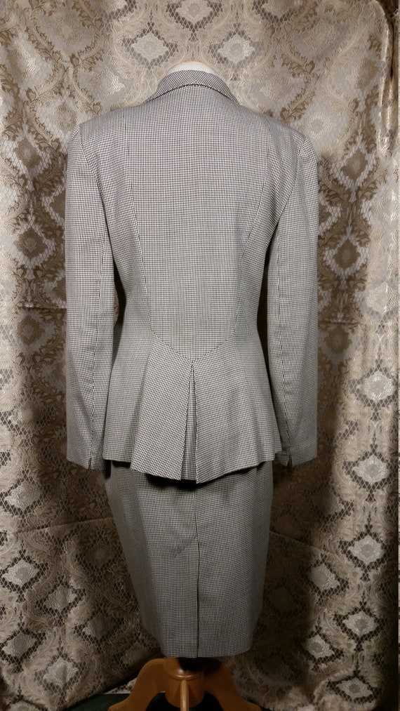 1980s Norma Kamali Power Suit - image 6