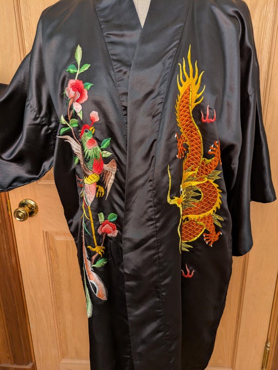 70s Embroidered Chinese Coat Dragon and Phoenix - image 7