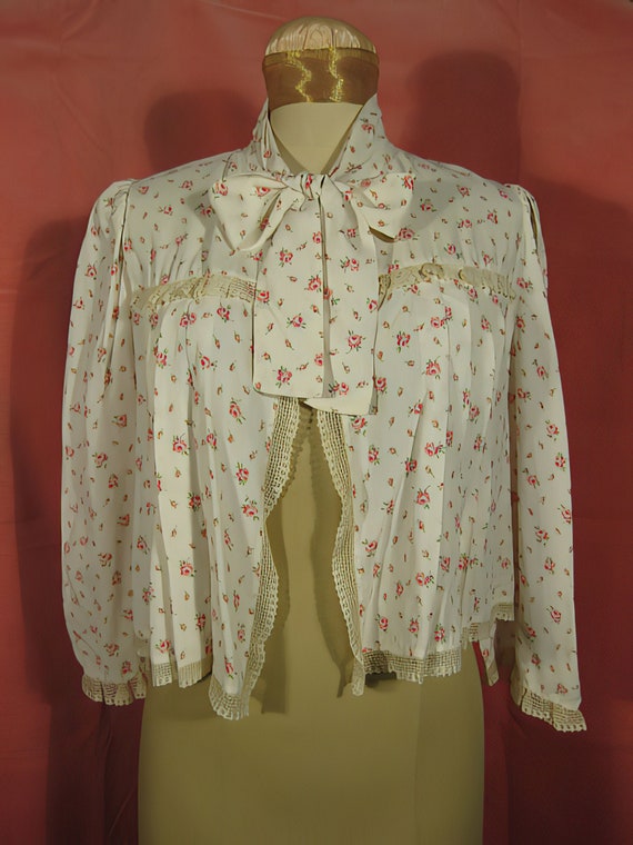 1940s Bed Jacket with Rose Print
