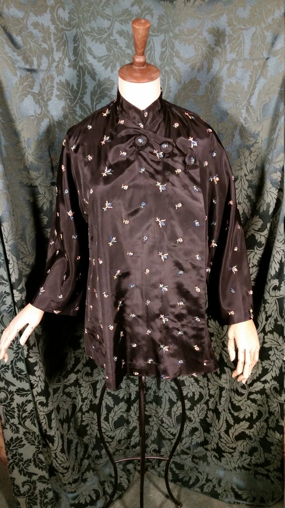 1940s Embroidered Hostess Jacket