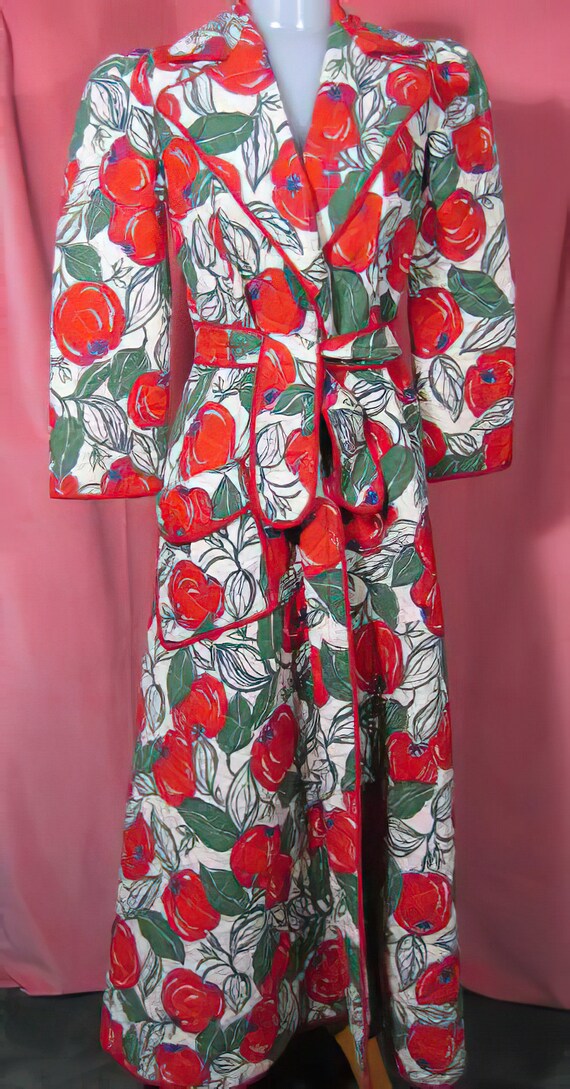 Vintage 40's Robe Tomato Print Lounging