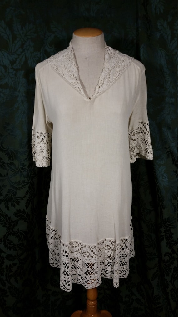 Vintage 1920s Tunic / Dress Handmade Lace Trim