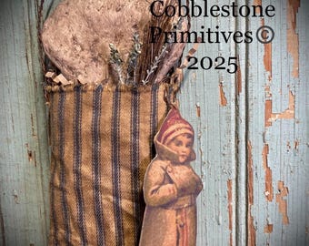 Primitive peg hanger