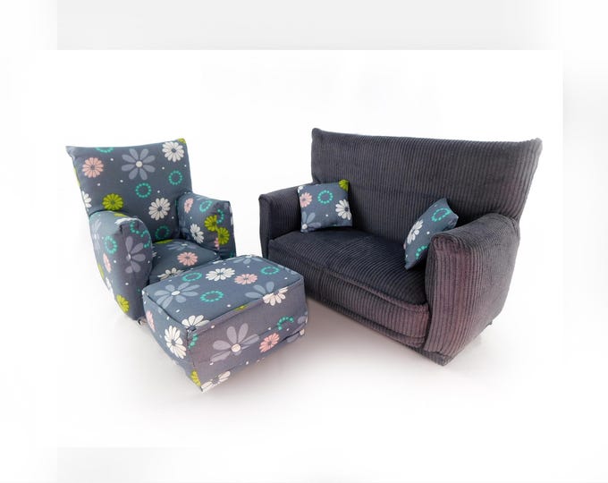Fashion Doll Living Room Furniture 5-PC Play Set-1:6 scale-Gray and White, Pink, Teal flower print-works w/ Blythe any 11 inch fashion doll