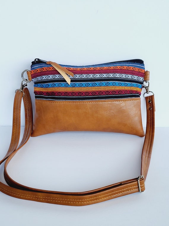 Vegan Crossbody Clutch/vegan Wristlet Clutch/women Crossbody Bag - Main Image