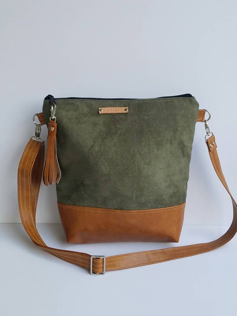 Green Vegan Suede Crossbody Purse/Vegan Leather Messenger Bag/Everyday Bag/Women Messenger Purse/Zippered Crossbody Purse/Gift For Her image 4