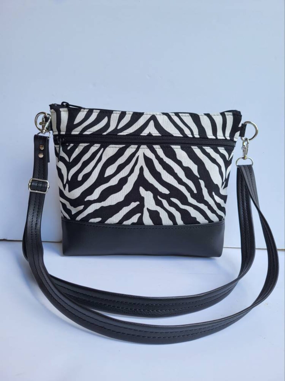 Black Vegan Crossbody Bag/vegan/faux Leather Cross Body Bag/everyday