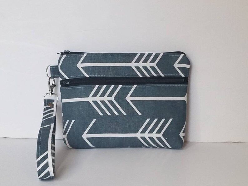 Arrow Iphone Wristlet ClutchDouble Zip Wristlet WalletIphone 8 OtterboxCanvas Wristlet WalletSamsung Galaxy WristletStadium Bag