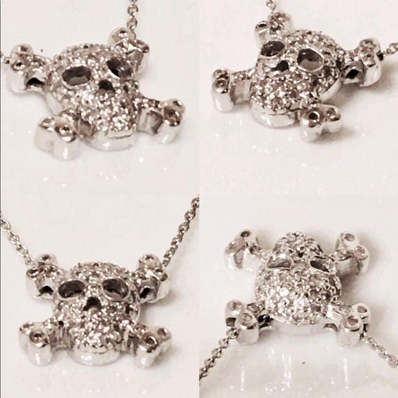 Roberto Coin Diamond Skull Pendant Necklace 750 18k Gold Tiny Roberto Coin Diamond Skull Pendant Necklace 750 18k Gold Tiny Treasures Free Us