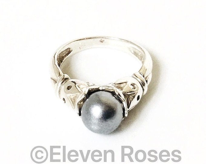 Fluted Sterling Silver Gray Pearl Solitaire Ring