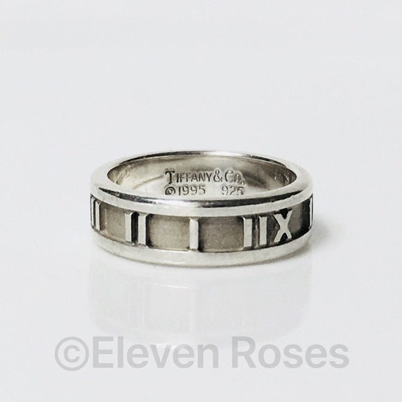 1995 Narrow Atlas Band Ring