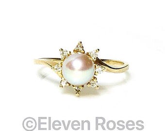 Vintage Na Hoku 585 14k Gold Pearl & Diamond Ring