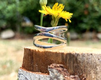 Silver 925 flowing lines band ring