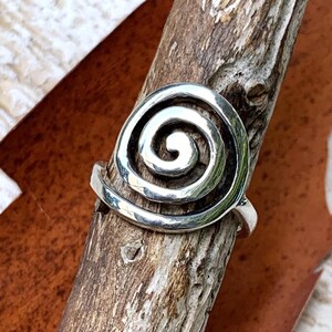 Silver 925 infinity spiral design ring