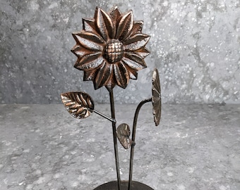 Custom welded steel and iron flowers with patina finishes. Perfect Mother's Day, birthday, or anniversary gift.