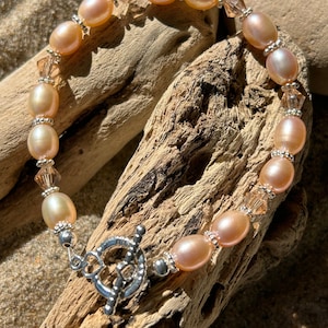Peachy Pearl and Crystal Bracelet| Peach Pearls| Pearl Bracelet| Gifts for Her| Freshwater Pearls| June Birthstone|