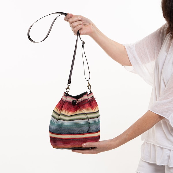 Petit sac hobo tribal pour femme, sac seau hippie en tissu coloré, sac à bandoulière bohème à cordon, sac croisée navajo