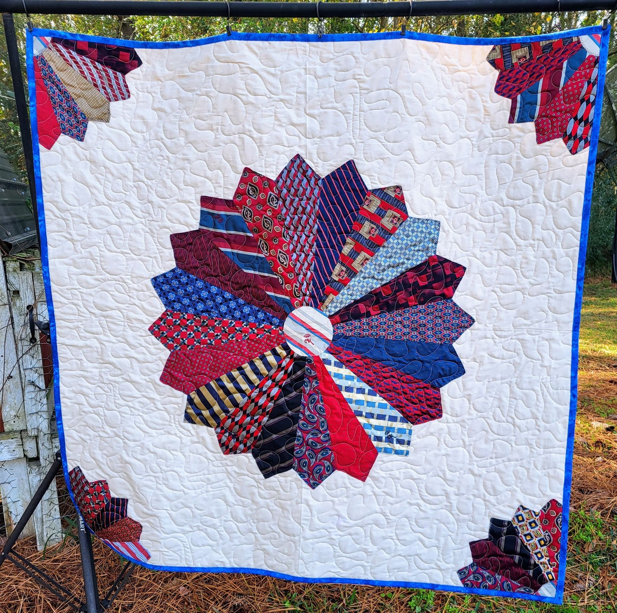 Custom Memory Quilts - Quilt Hangers