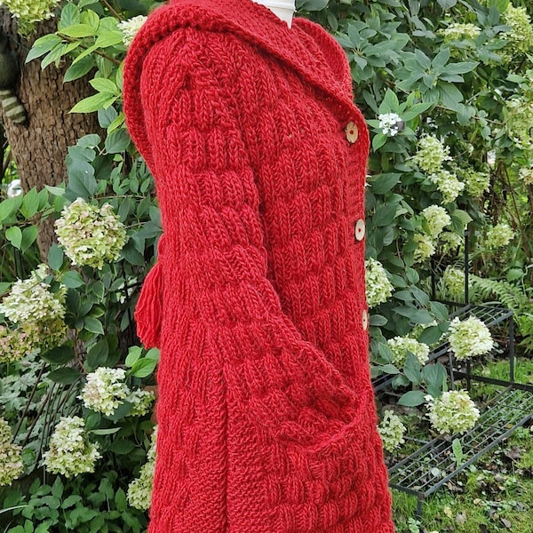 Strickjacke aus Islandwolle mit Zipfelkapuze***rot***L