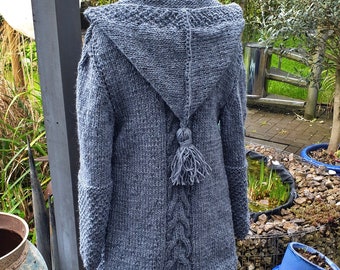 Strickjacke aus Islandwolle mit Zipfelkapuze***jeamsblau***plussize***XL