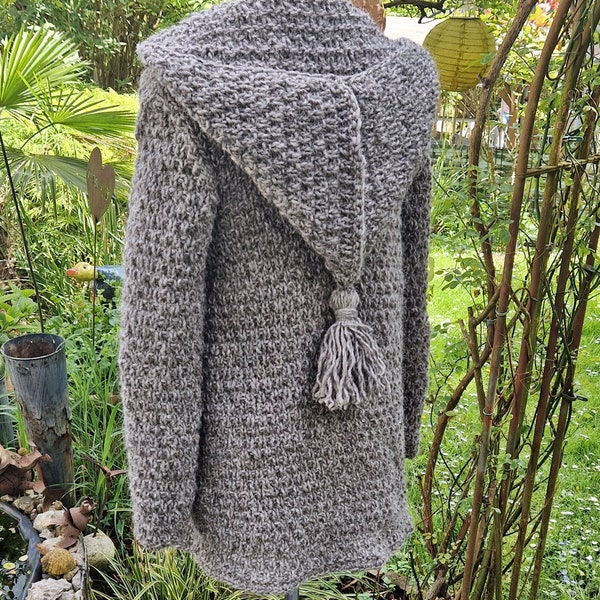 Strickjacke aus Islandwolle mit Zipfelkapuze**mausgrau**M