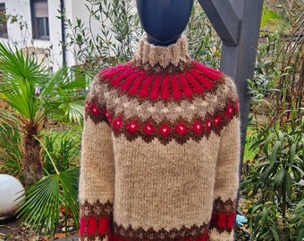 Sweater made of Icelandic wool ***Norwegian** one size up to M