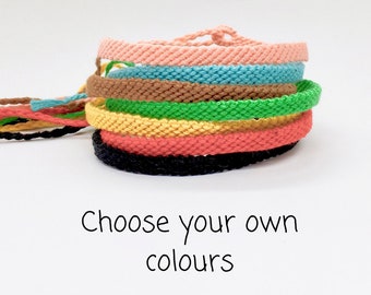 Pulsera de amistad de color personalizado, pulseras de macramé tejidas de colores sólidos o rayados, pulsera de cuerda personalizable de algodón colorido trenzado