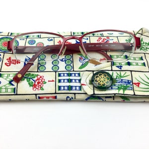 Glasses Case Eyeglasses & Sunglasses Mahjong design Green Flower Button image 2