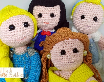 Principesse Disney-Bambola fatta a mano-Amigurumi-Crochet-Cinderella-Belle-Snow White-Elsa-handmade doll-altezza35cm-13,8"height-Princess