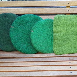 Handfelted Seat Cushion, uni coloured, green