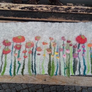 Table Runner, Grass and Flowers, light Gray