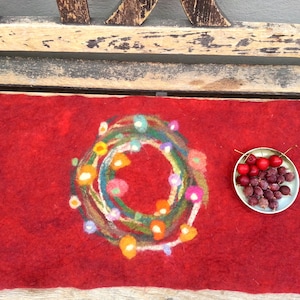 NEW: Table Runner, Grass and Flowers WREATH, red