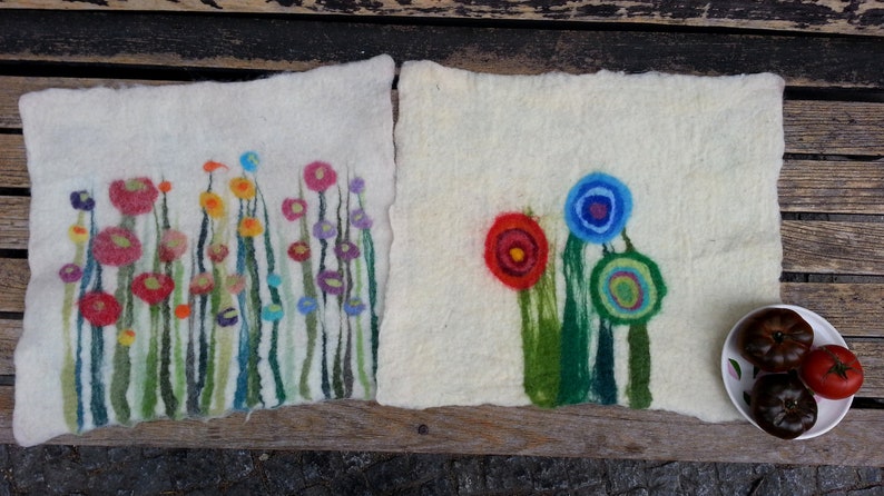 1 Felt Place Mat with grass and flowers, white image 7