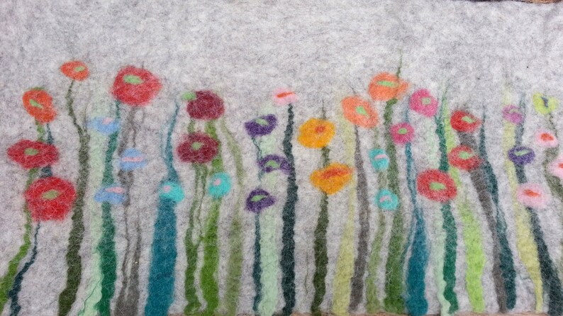 Table Runner, Grass and Flowers, light Gray image 6