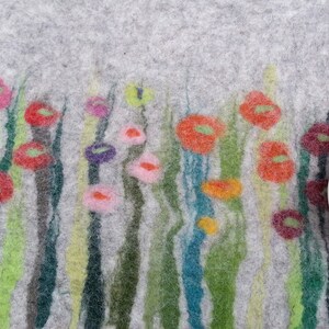 Table Runner, Grass and Flowers, light Gray image 5