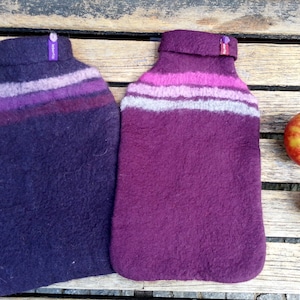 Hot water bottle with felted cover, stripes, Aubergine