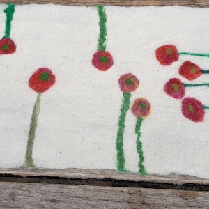 Table Runner with Flowers more abstract