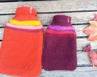 Hot water bottle with felted cover, stripes, red