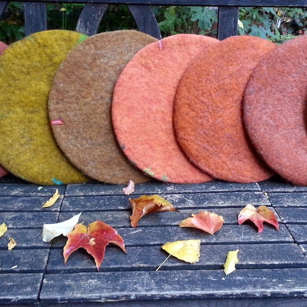 Handfelted Seat Cushion, uni coloured