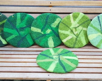 Handfelted Seat Cushion Abstract, green