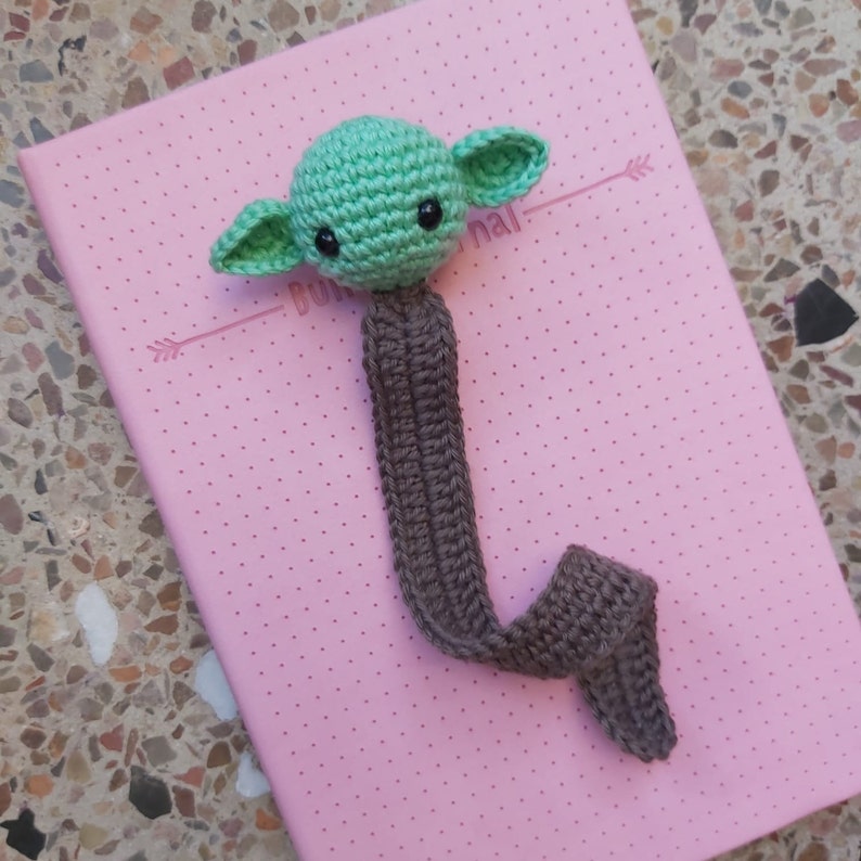 Baby Yoda Bookmark PATTERN / amigurumi / crochet / marcapáginas image 4