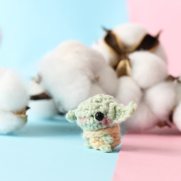 baby yoda crochet miniature 3,5 cm - amigurumi mini doll -