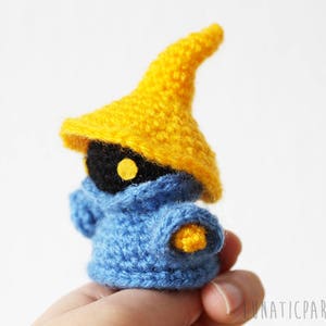 Cute Black mage chibi amigurumi - character from final fantasy videogame