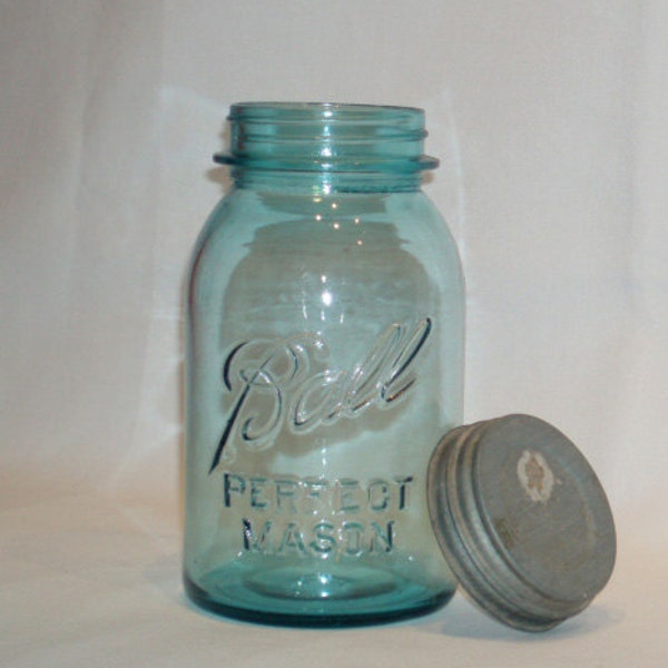 Vintage Ball Perfect Mason Quart Round 3 Barattolo di vetro blu con coperchio a sfera di zinco. MVPC 62