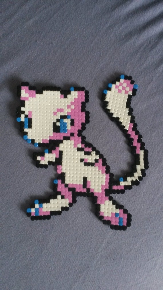 Featured image of post Mew Pixel Art - Mew is a pink, bipedal pokémon with mammalian features.