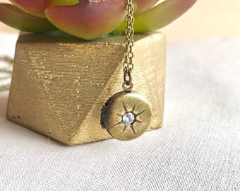 Starburst Crystal Locket ~ Small Starburst Swarovski Crystal Keepsake Locket ~ Northern Star Compass Long or Short Locket Necklace