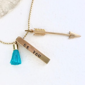 Ser collar, collar de citas motivacionales, regalo inspirador, collar de aliento, collar fuerte, collar de flecha